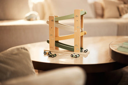 Circuit de voiture en bois